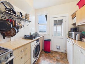 Kitchen- click for photo gallery